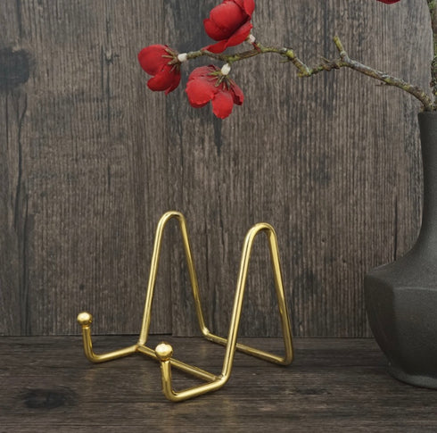 Metallic Plate Stand - Gold